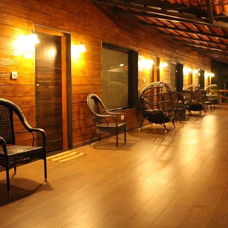 Shangri La Jungle Village Molem Luaran gambar