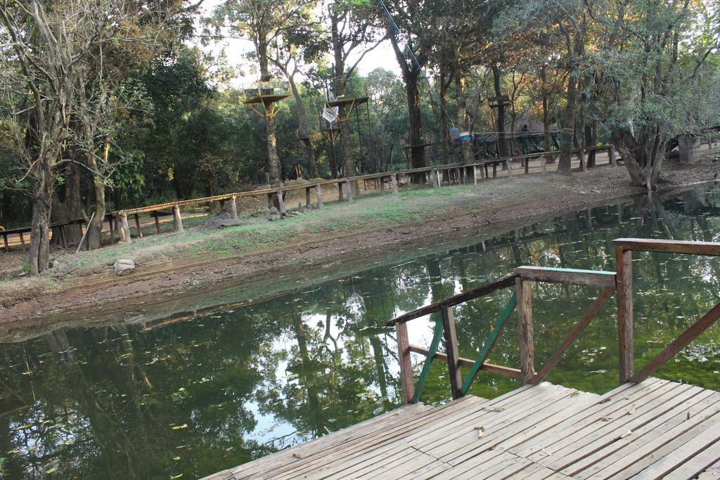 Shangri La Jungle Village Molem Luaran gambar